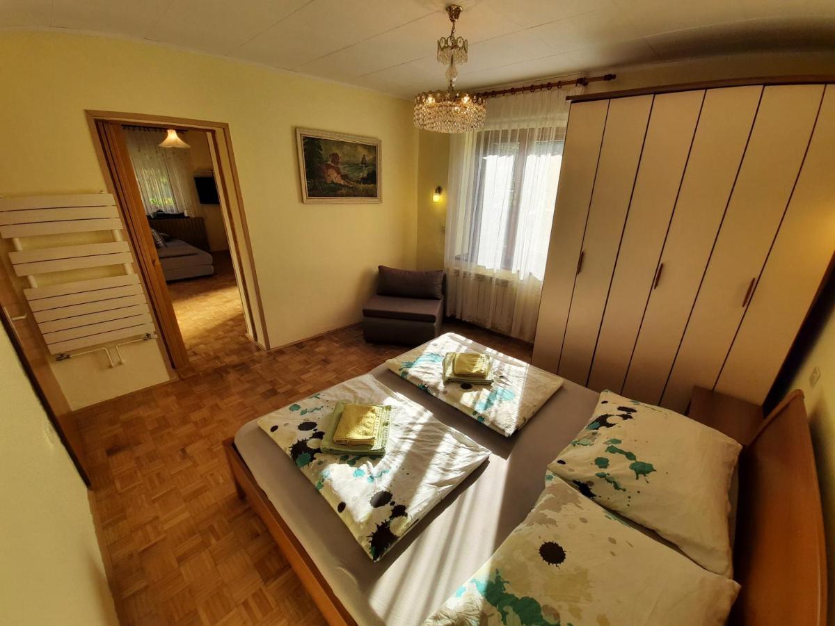 Chalet And Apartment Zonir With Sauna โคบาริด ภายนอก รูปภาพ